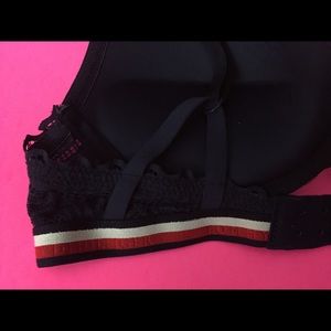 Tommy Hilfiger Intimates & Sleepwear - TOMMY HILFIGER 34C Tommy Hilfiger Intimates & Sleepwear - TOMMY HILFIGER 34C